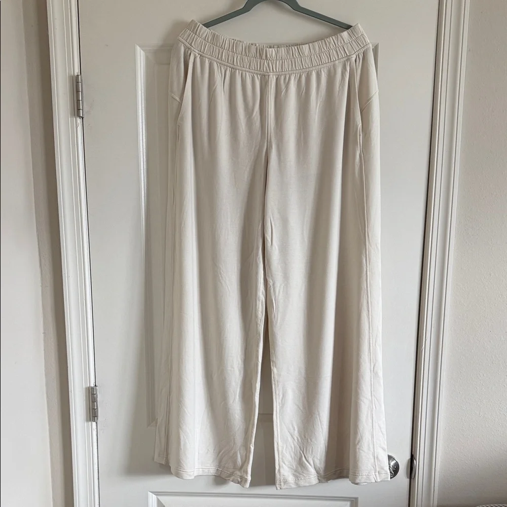 lululemon BeCalm Mid-Rise Wide-Leg Pant - Picture 1 of 7